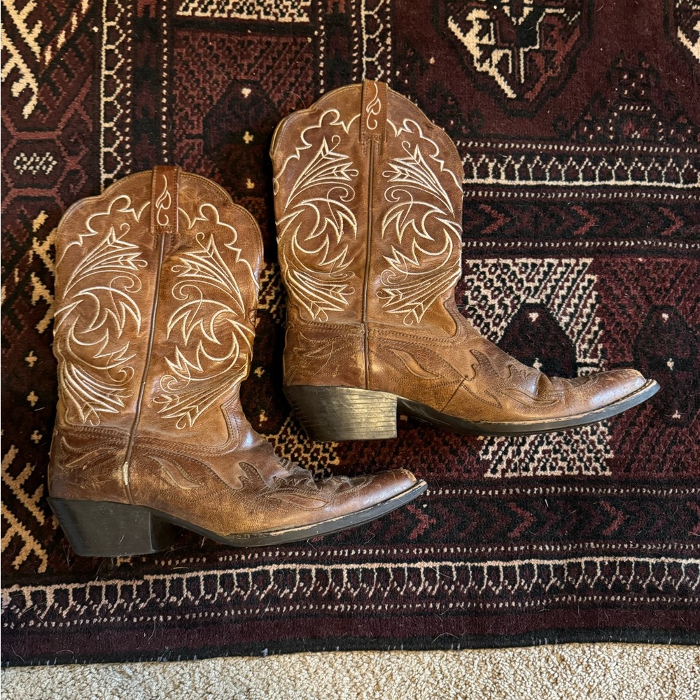 Ariat Heritage Cowboy Boot